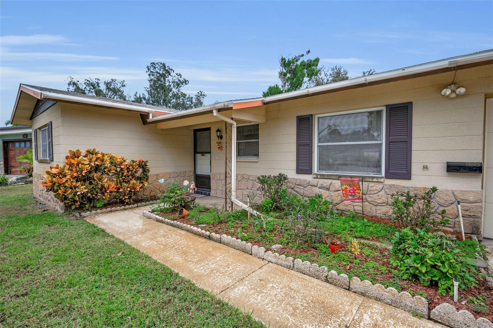 Image 5 of 29 For 13434 Ridgeland Drive