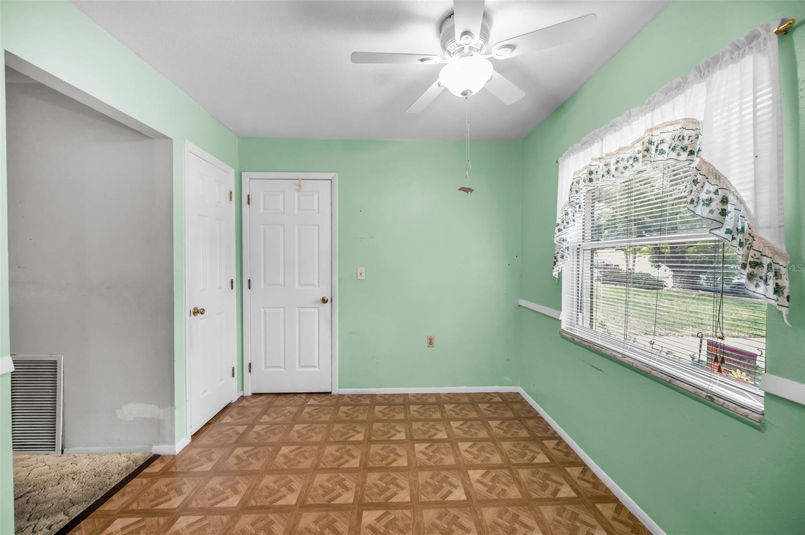 Image 9 of 29 For 13434 Ridgeland Drive