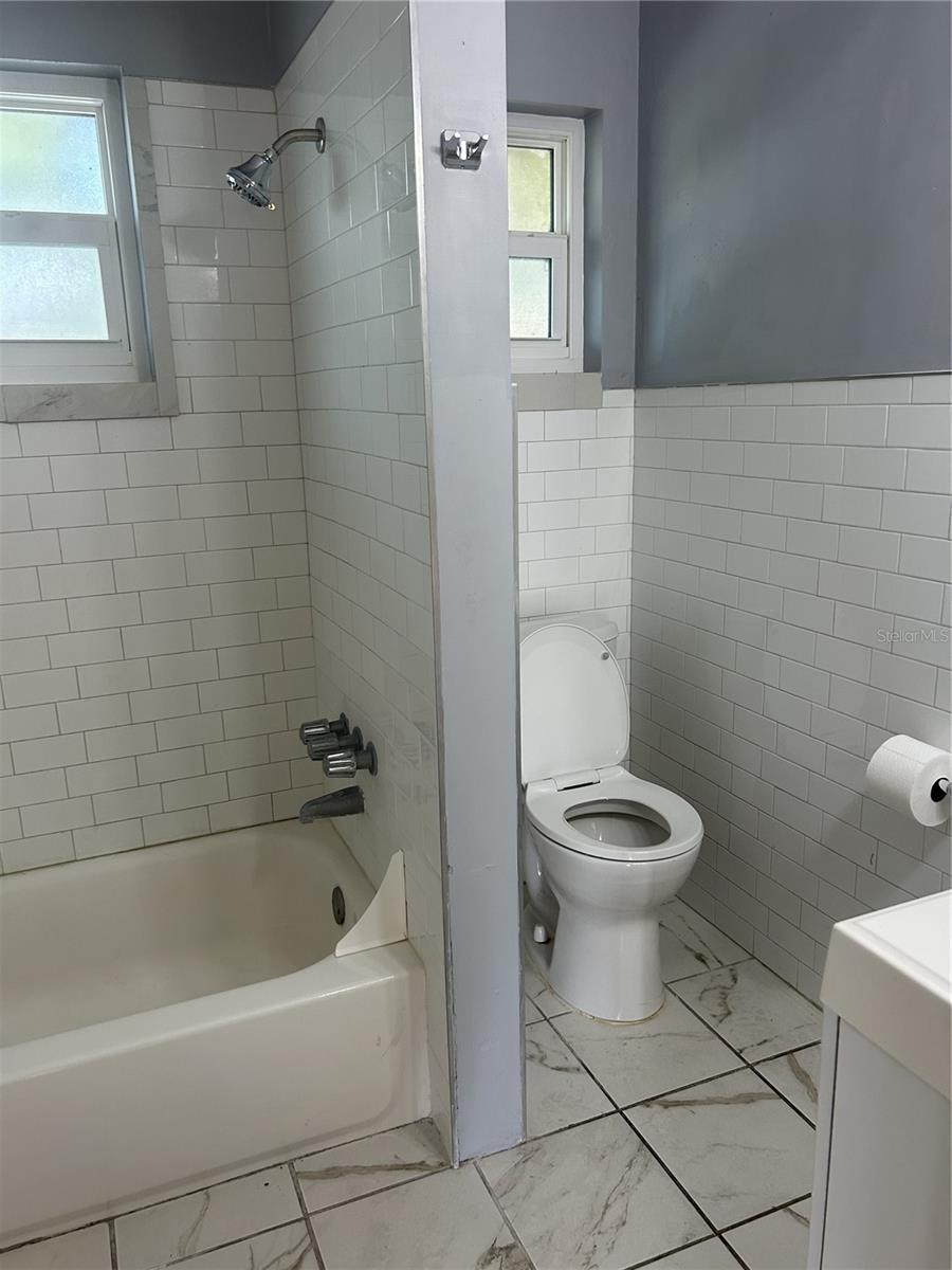 Image 4 of 9 For 7181 49th Avenue N 1