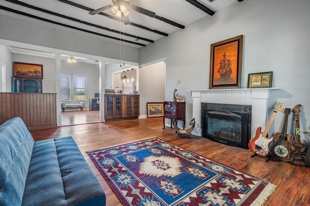 Image 14 of 23 For 7207 Elwood Road