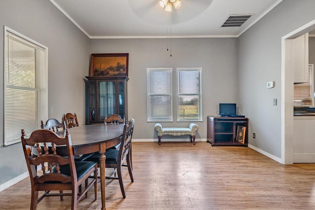 Image 8 of 23 For 7207 Elwood Road