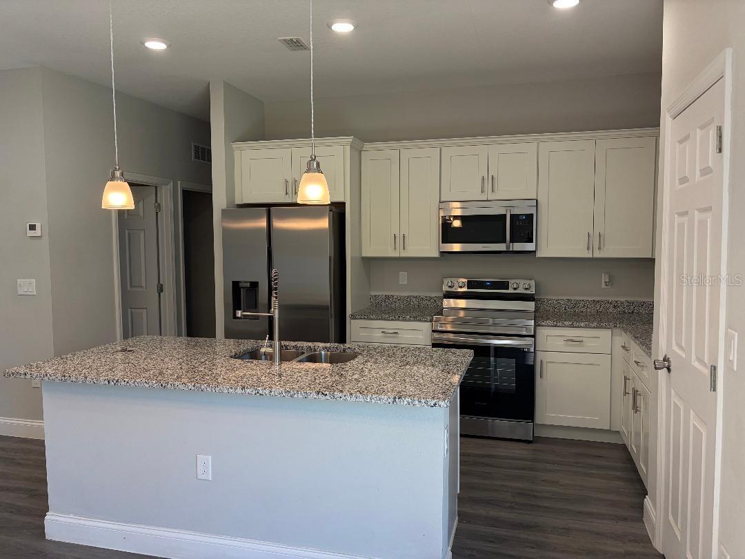 Image 6 of 22 For 754 Marion Oaks Manor