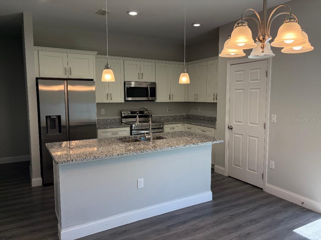 Image 7 of 22 For 754 Marion Oaks Manor