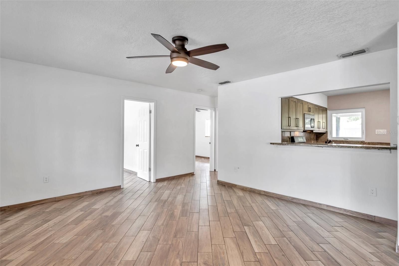 Image 14 of 28 For 125 5th Avenue N