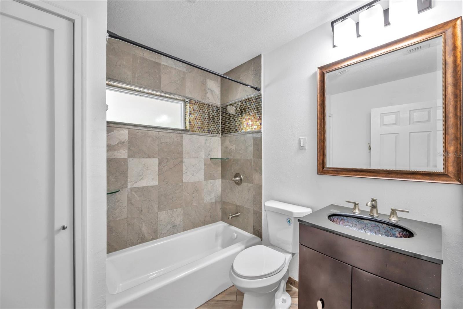 Image 17 of 28 For 125 5th Avenue N