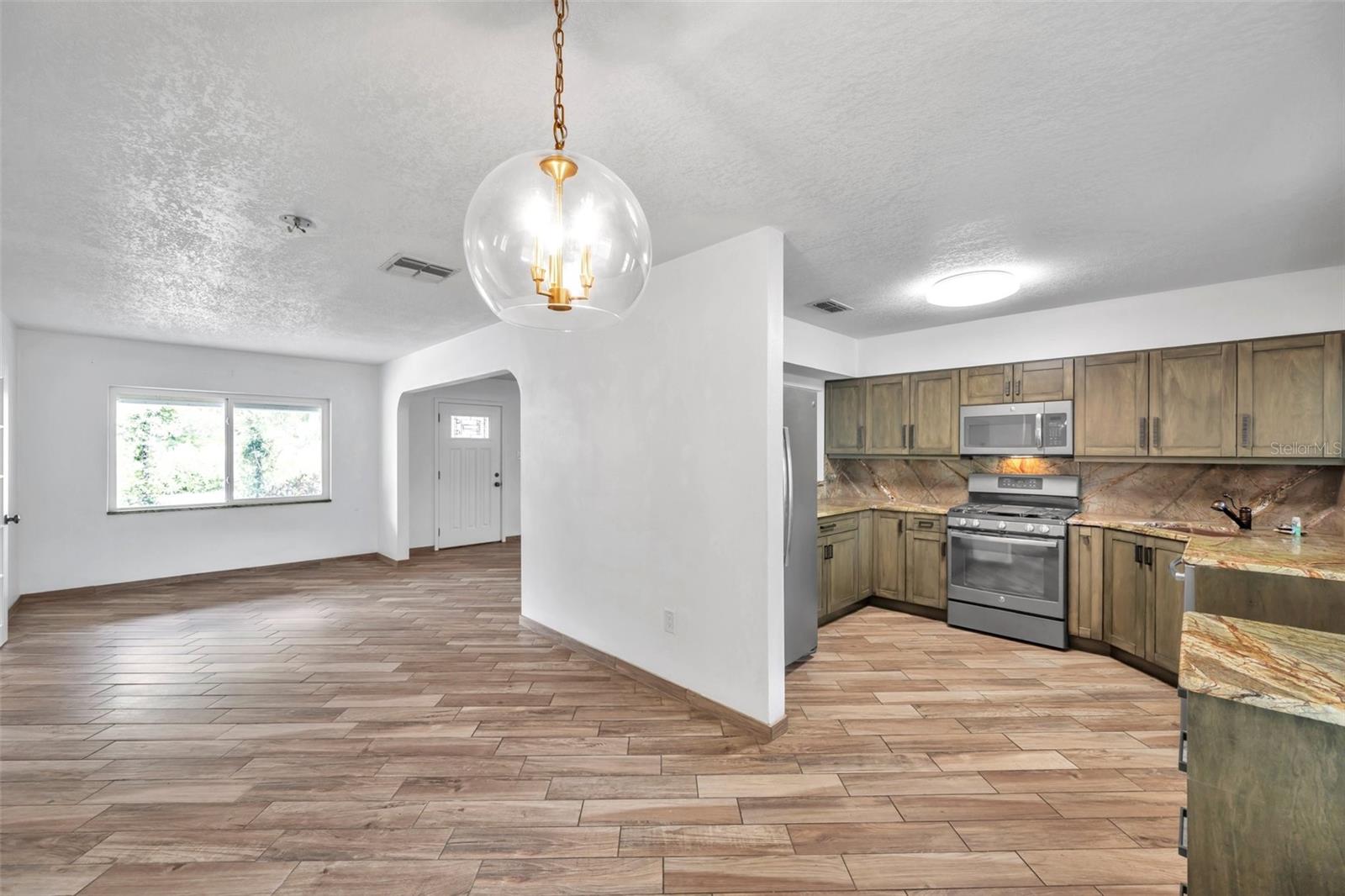 Image 19 of 28 For 125 5th Avenue N