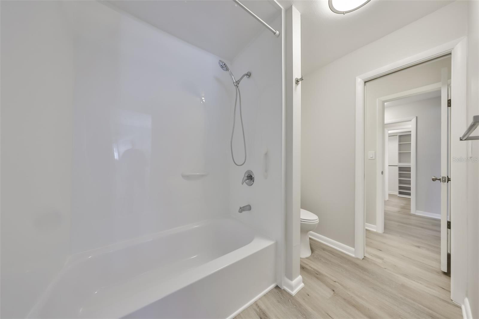 Image 16 of 30 For 8616 Palm Lane