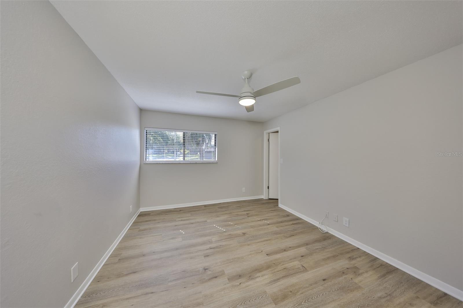 Image 18 of 30 For 8616 Palm Lane