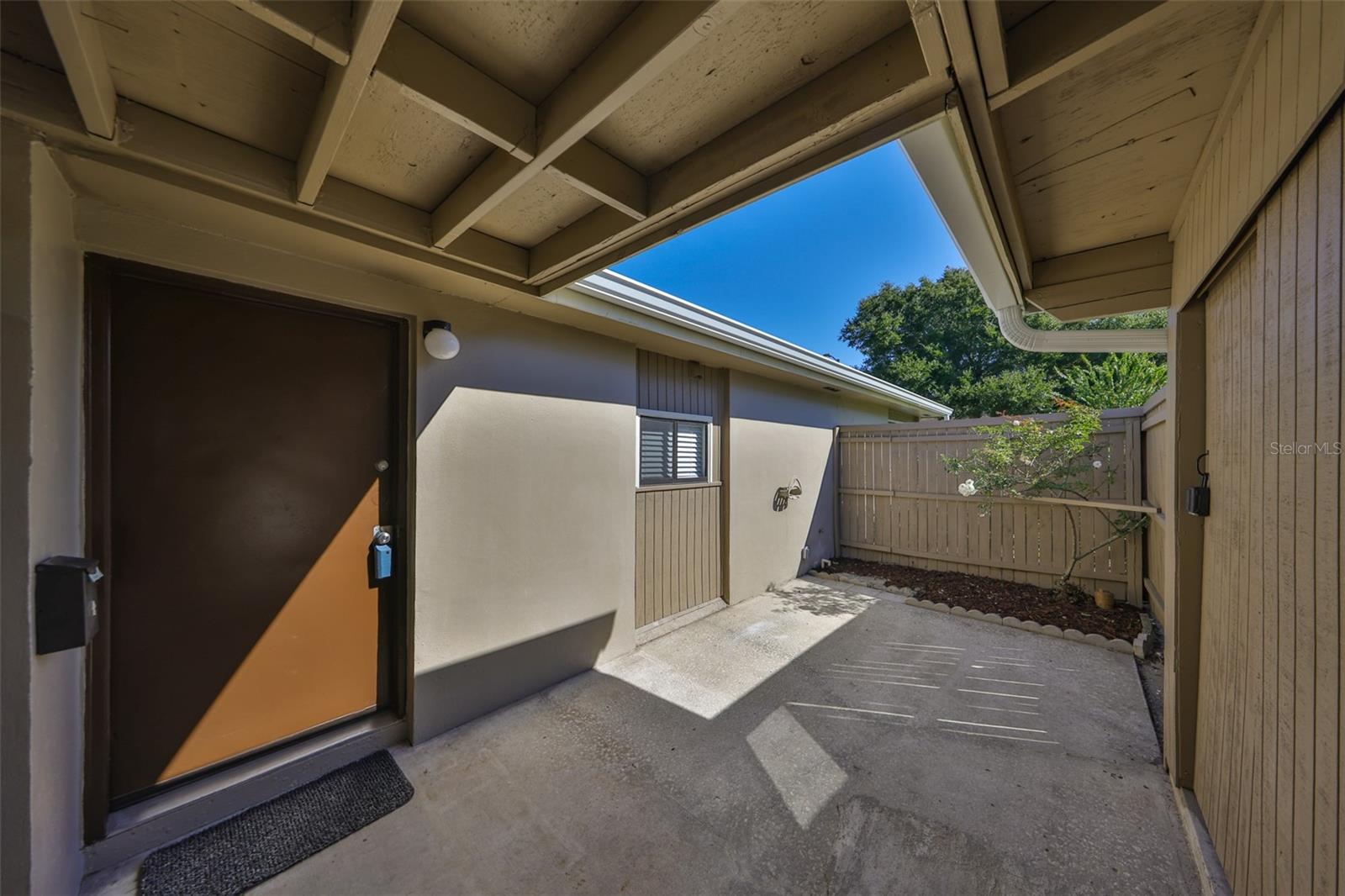 Image 26 of 30 For 8616 Palm Lane