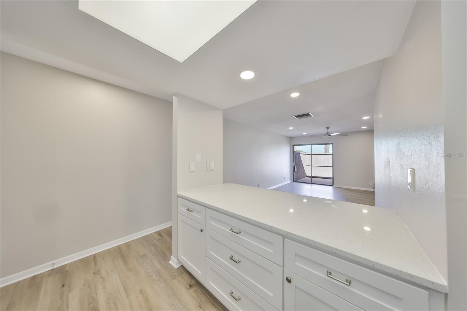 Image 7 of 30 For 8616 Palm Lane