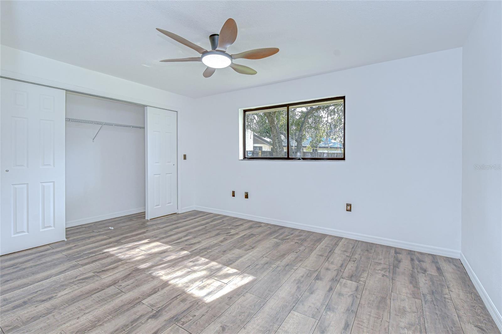 Listing photo id 19 for 2102 Doefield Court