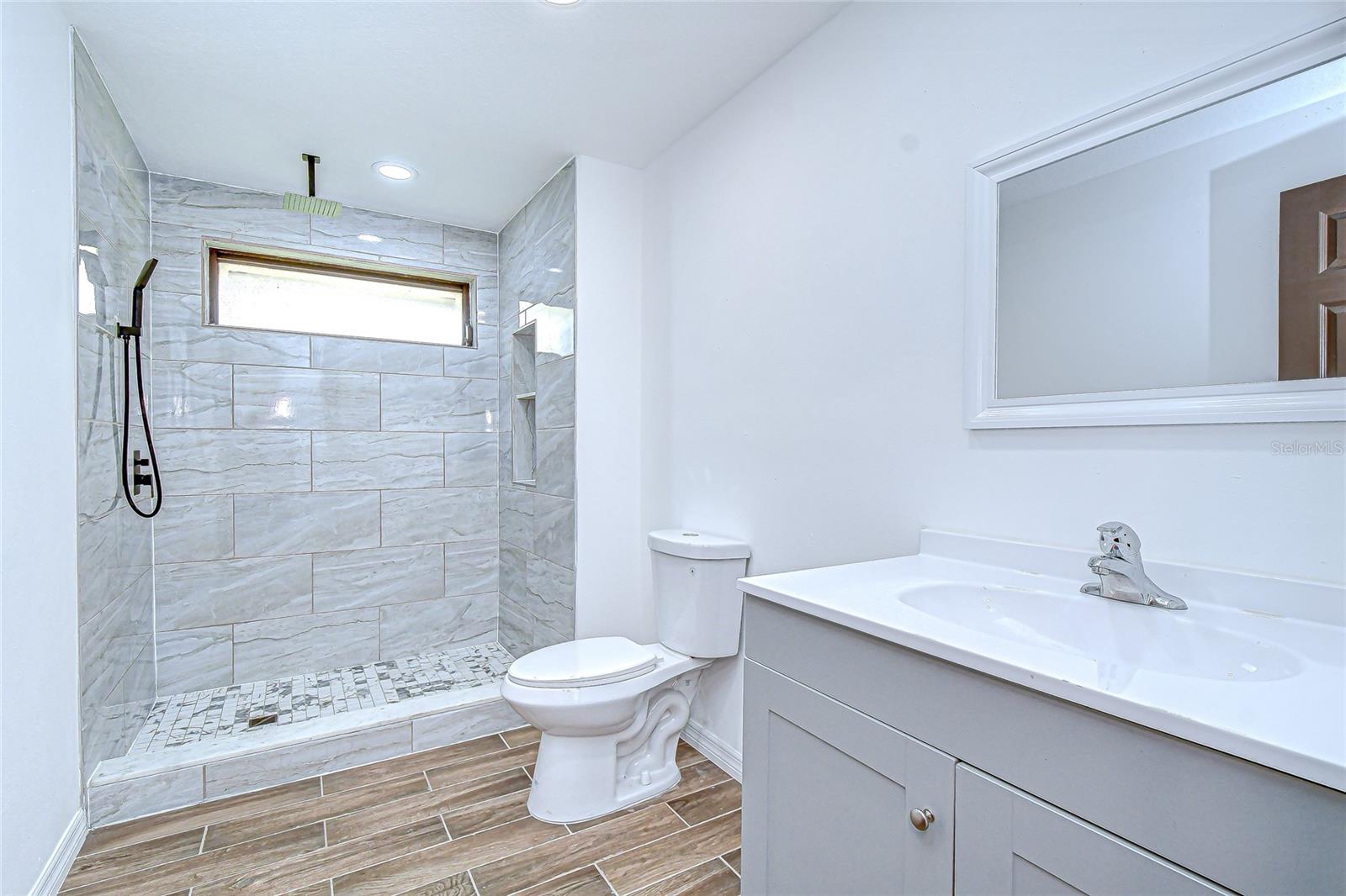 Listing photo id 20 for 2102 Doefield Court