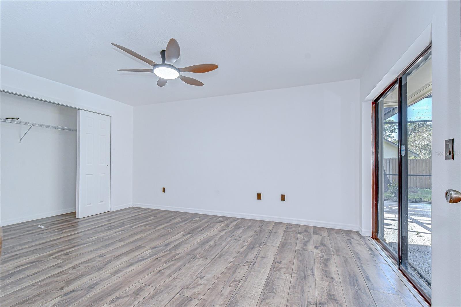 Listing photo id 21 for 2102 Doefield Court