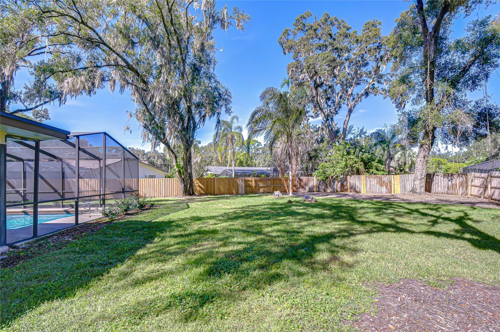 Listing photo id 28 for 2102 Doefield Court