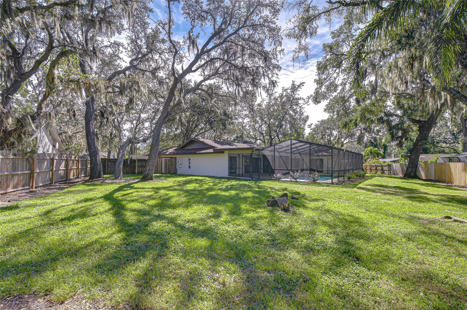 Listing photo id 29 for 2102 Doefield Court