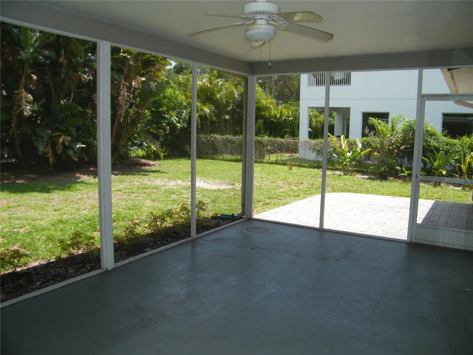 Image 11 of 33 For 1060 Jesse Avenue