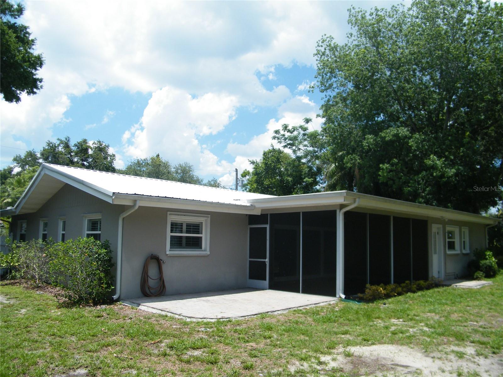 Image 29 of 33 For 1060 Jesse Avenue