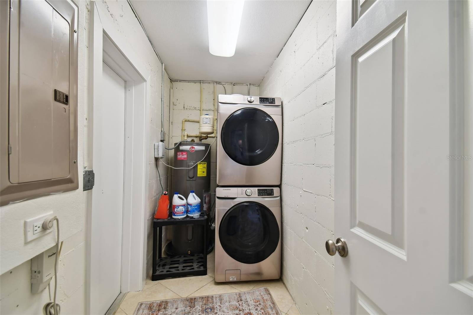 Image 25 of 37 For 4324 Clark Avenue