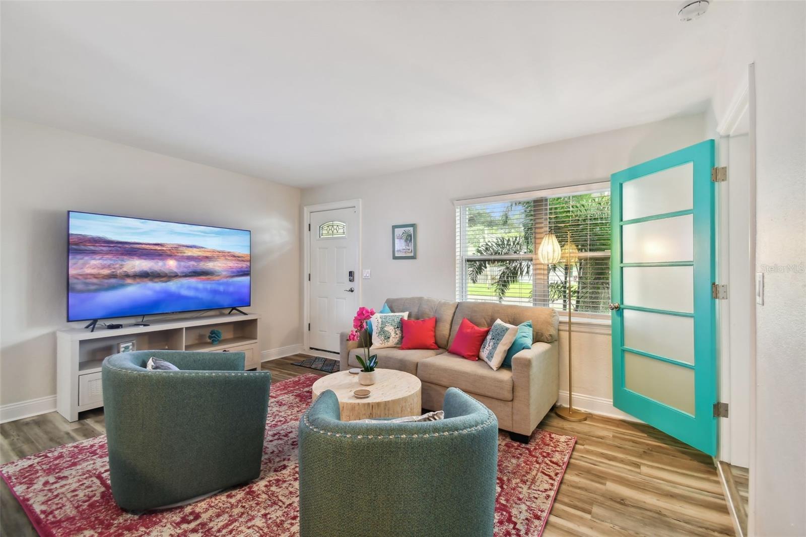 Image 6 of 37 For 4324 Clark Avenue