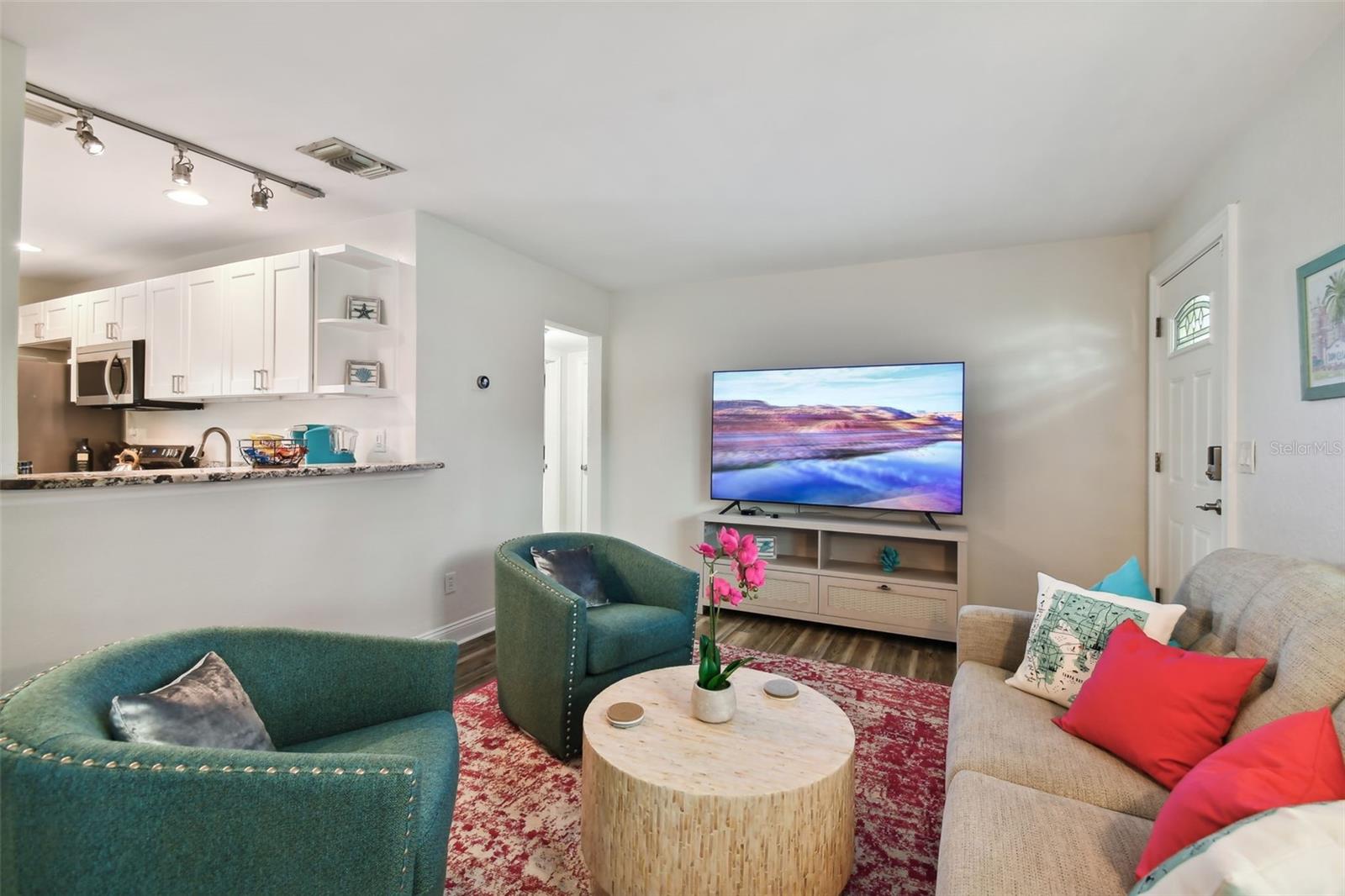 Image 7 of 37 For 4324 Clark Avenue