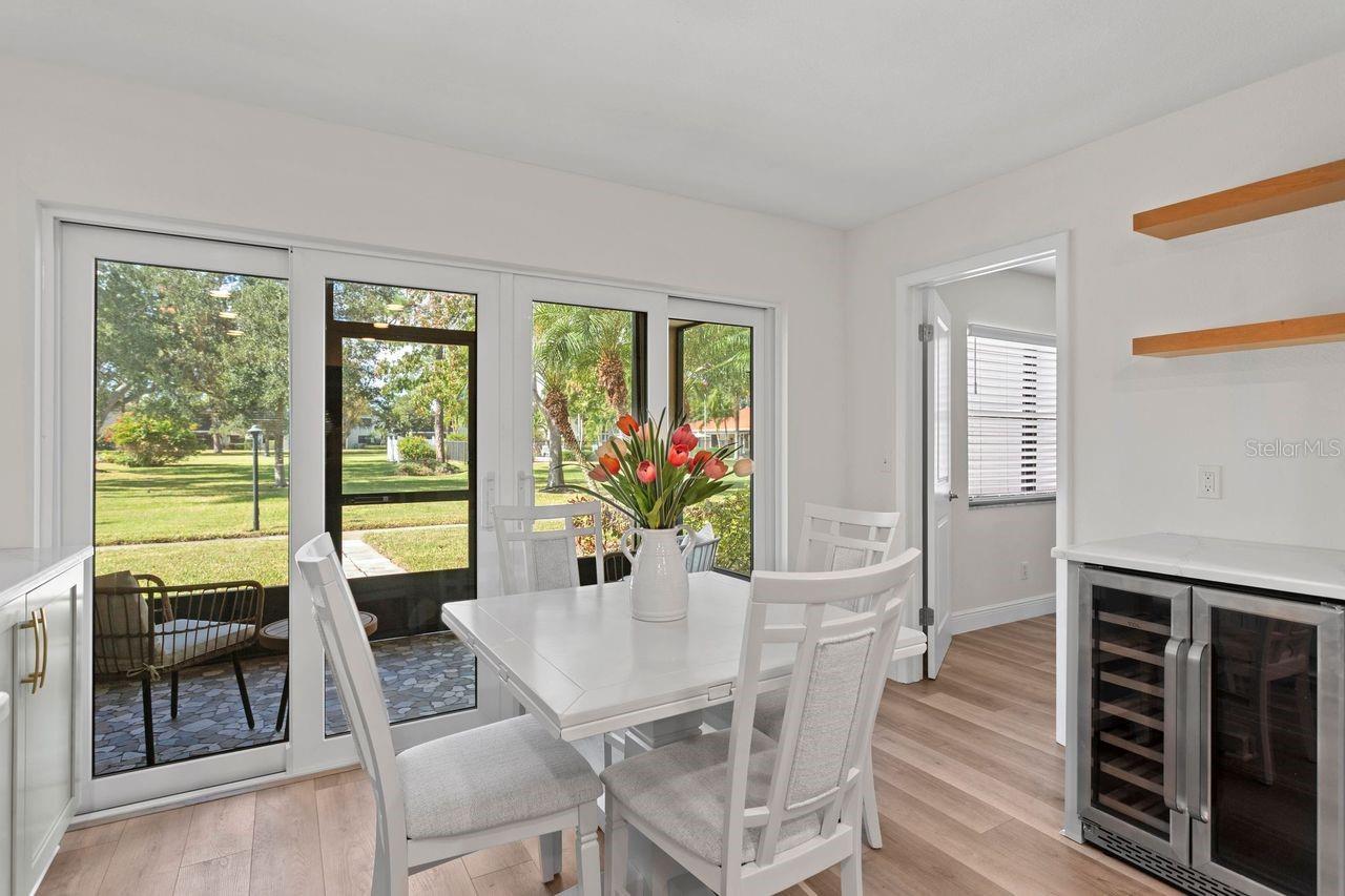 Image 9 of 26 For 4910 Bay Street Ne 111