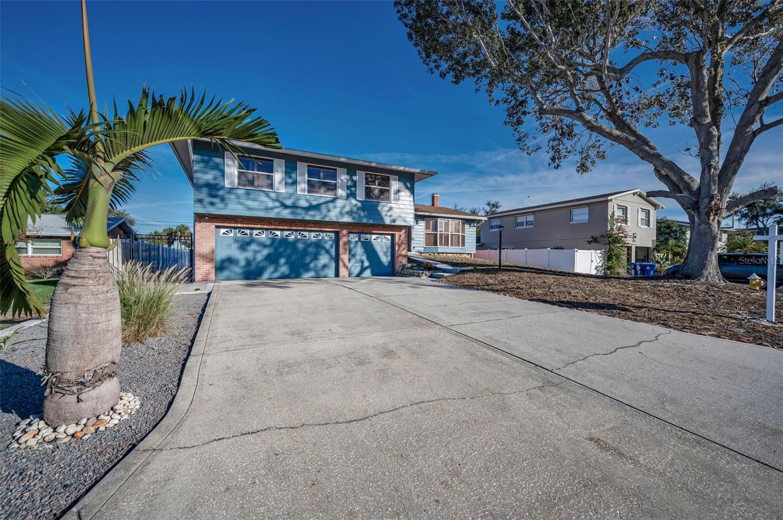 Image 2 of 80 For 8273 131st Way N