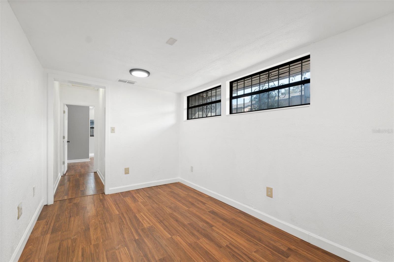 Image 19 of 36 For 703 114th Avenue