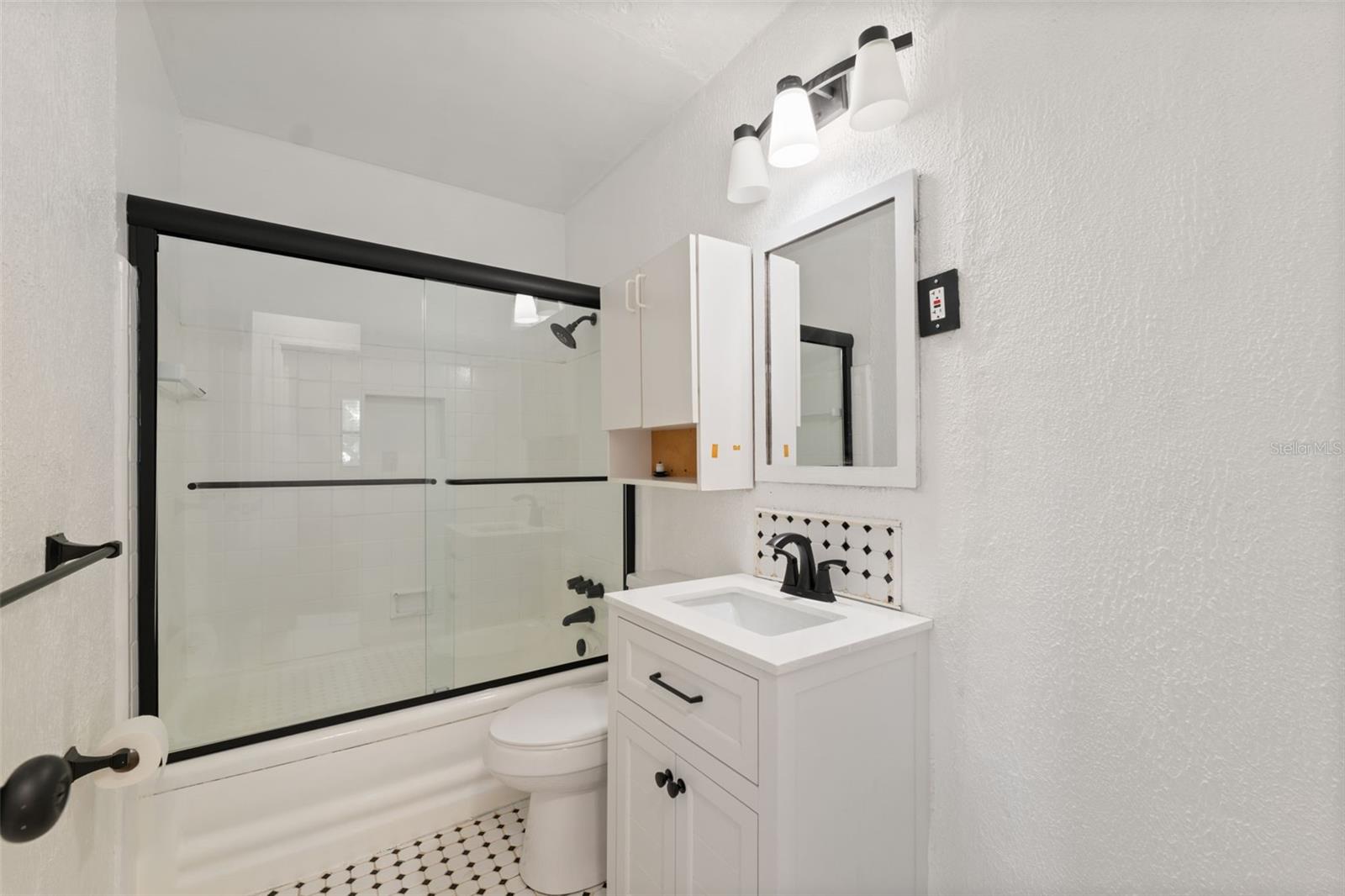 Image 27 of 36 For 703 114th Avenue