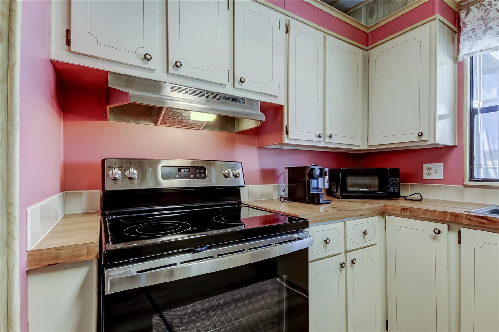 Image 13 of 56 For 39820 Us Highway 19 N 222