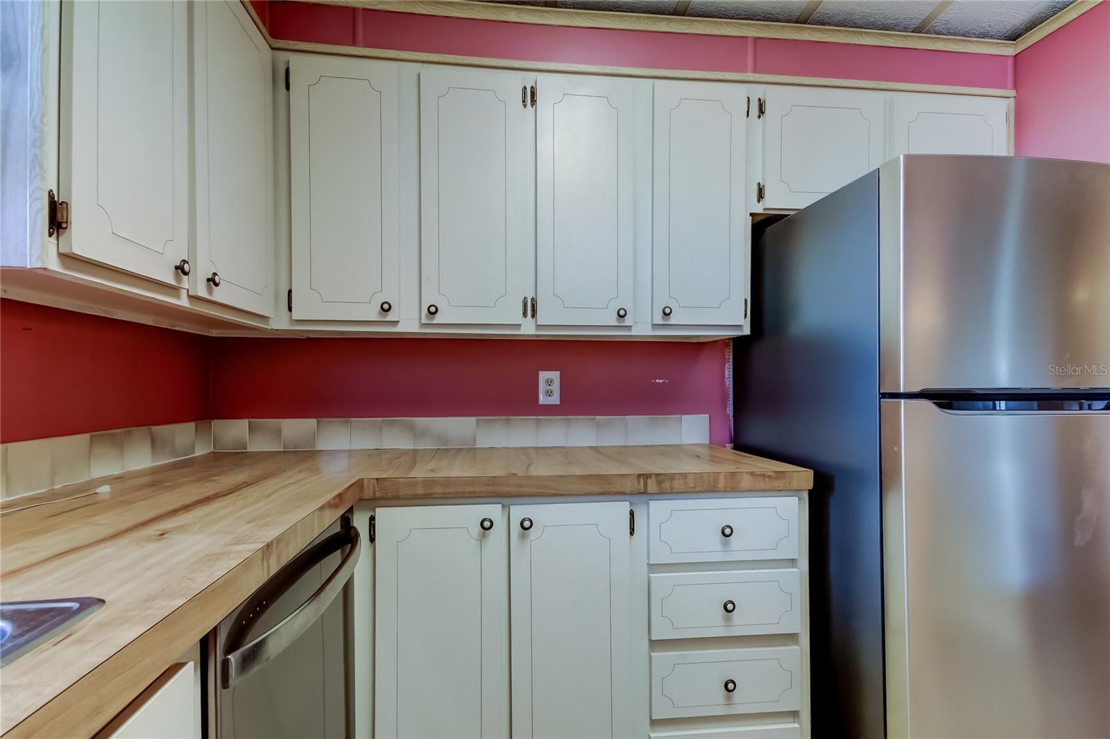 Image 17 of 56 For 39820 Us Highway 19 N 222