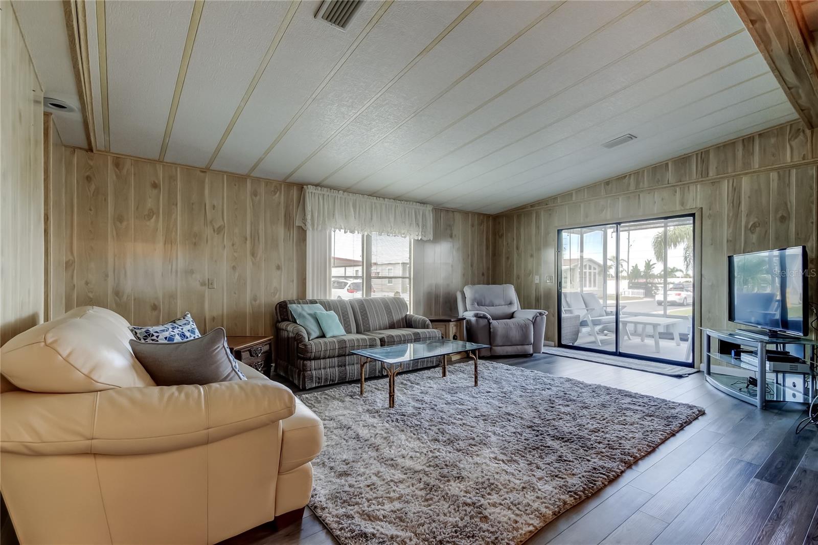 Image 19 of 56 For 39820 Us Highway 19 N 222