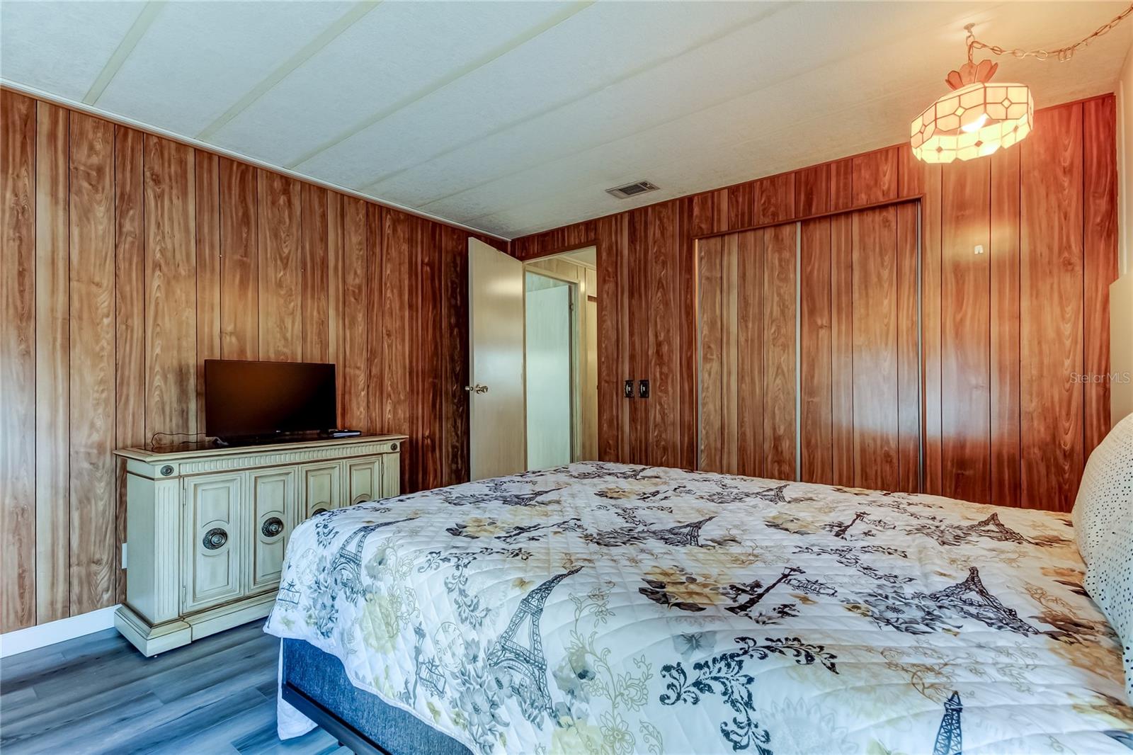 Image 28 of 56 For 39820 Us Highway 19 N 222