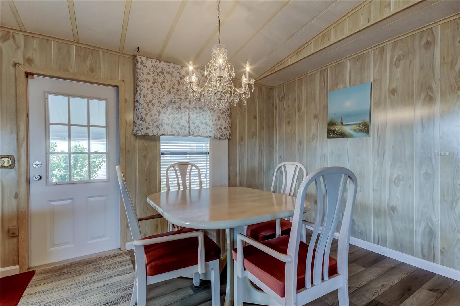 Image 6 of 56 For 39820 Us Highway 19 N 222