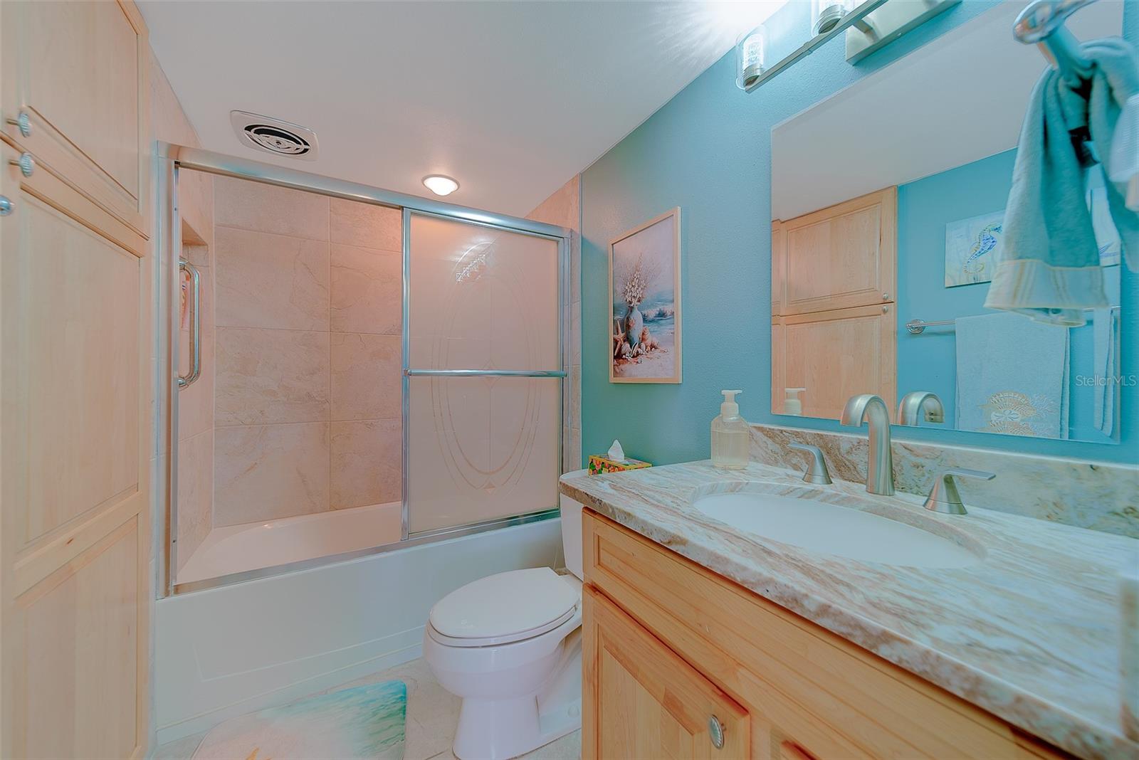 Image 37 of 67 For 17920 Gulf Boulevard 1205