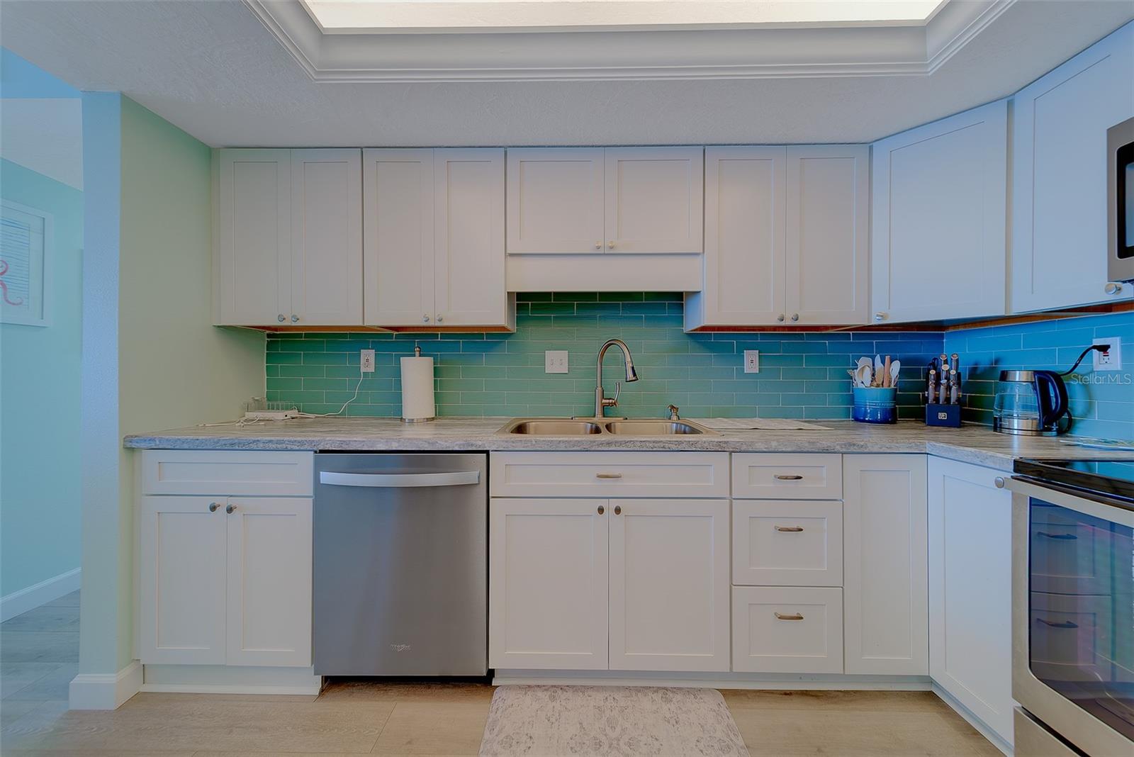 Image 9 of 67 For 17920 Gulf Boulevard 1205