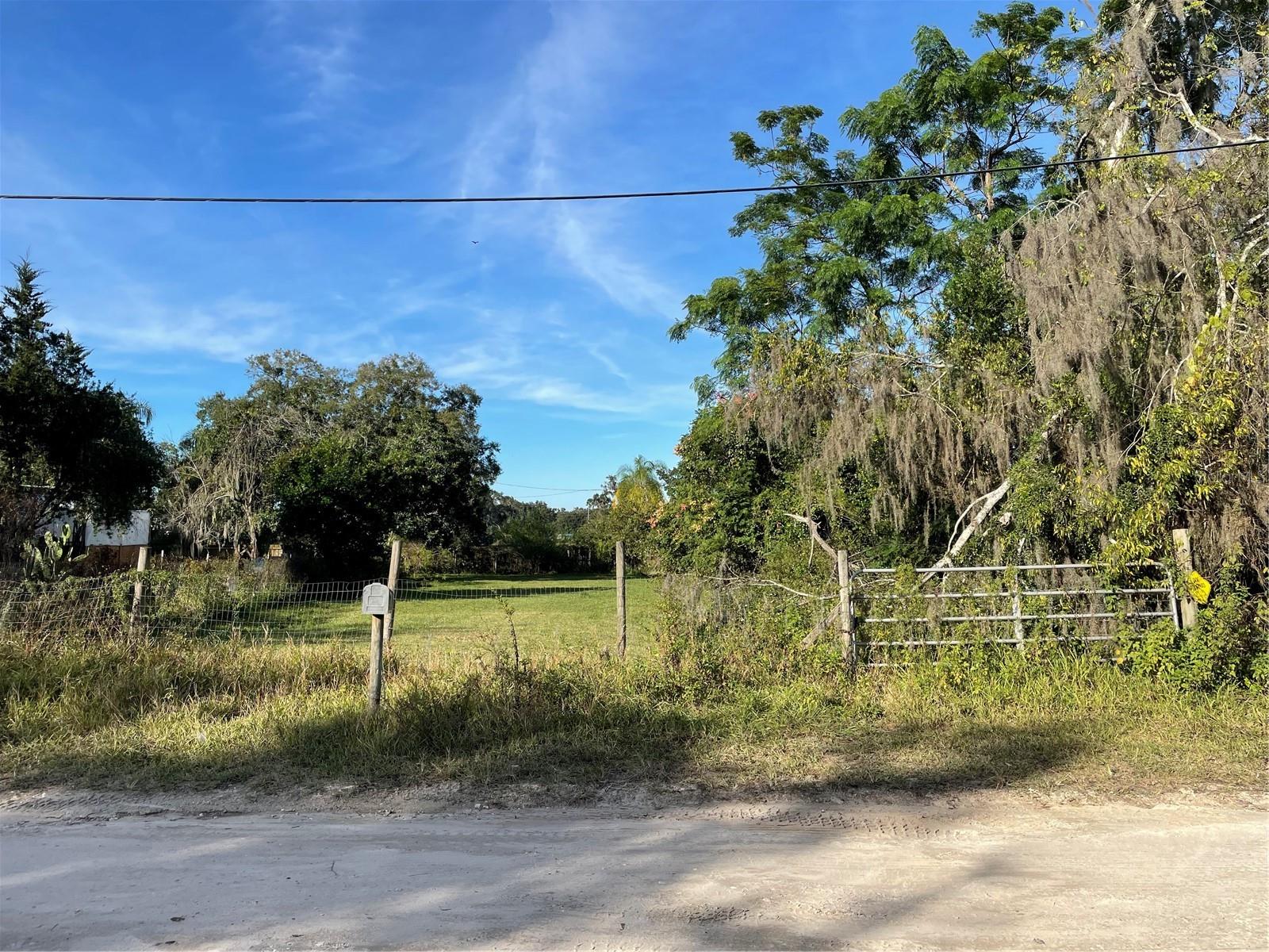 Image 2 of 5 For 37243 Rose Avenue