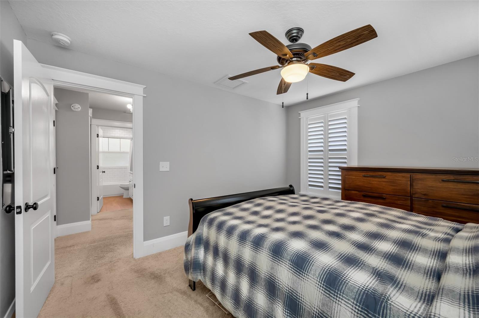 Image 11 of 29 For 319 Giddens Avenue