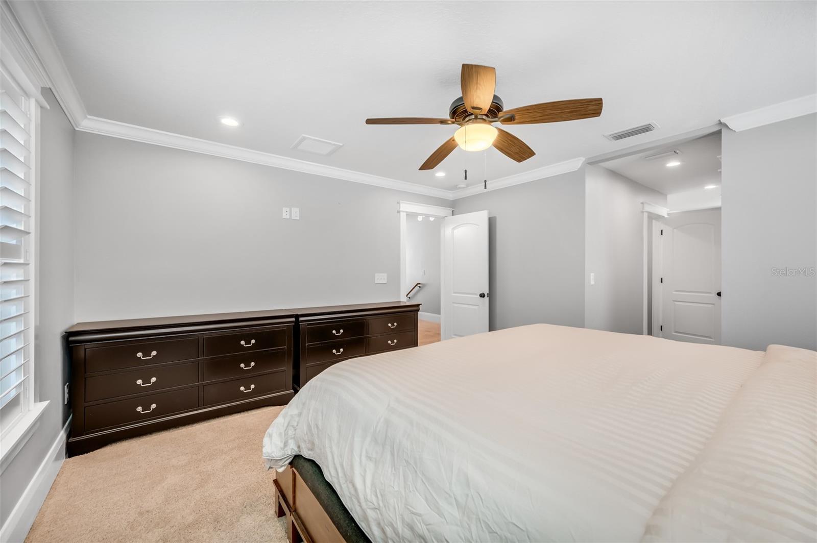 Image 17 of 29 For 319 Giddens Avenue