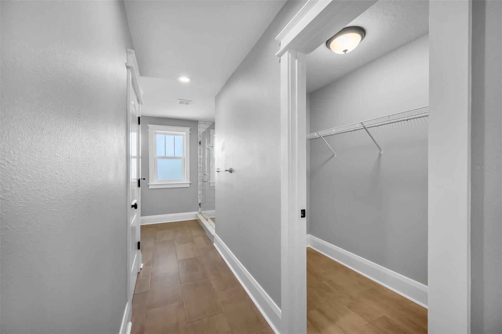 Image 18 of 29 For 319 Giddens Avenue