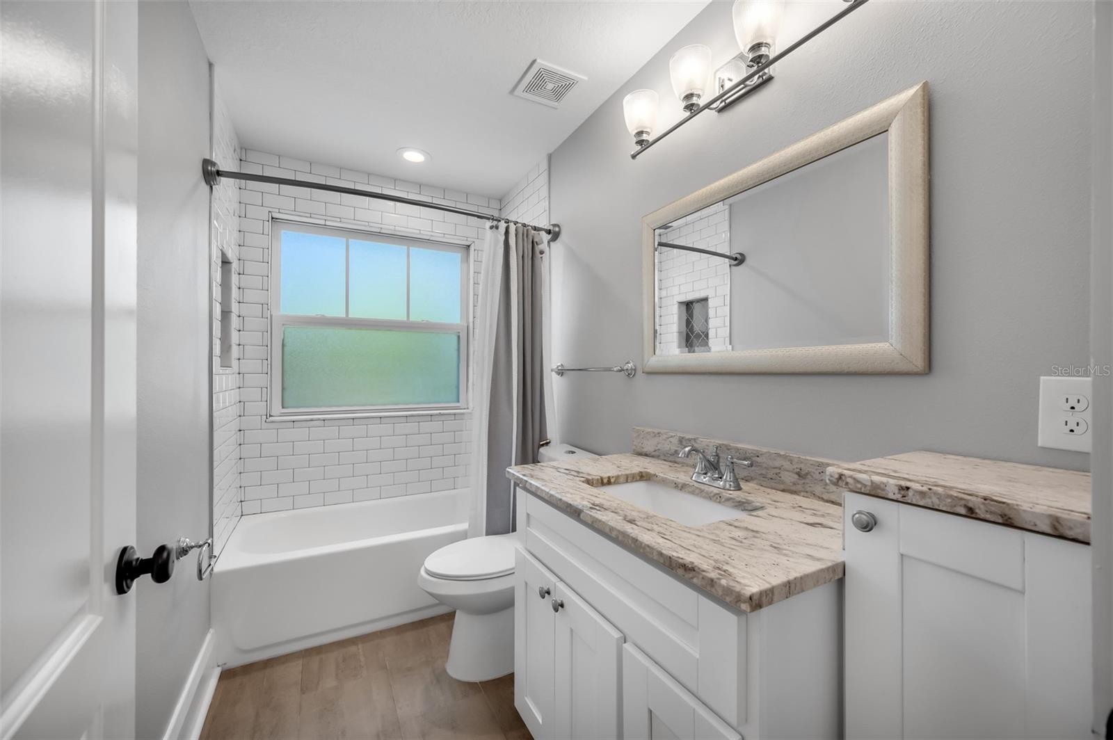 Image 21 of 29 For 319 Giddens Avenue