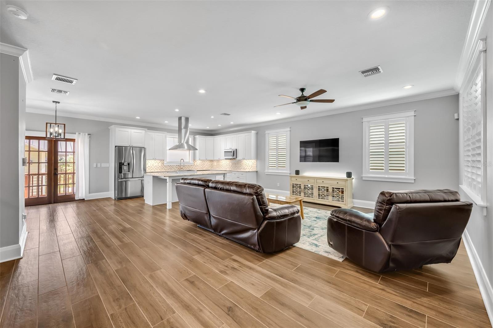 Image 22 of 29 For 319 Giddens Avenue