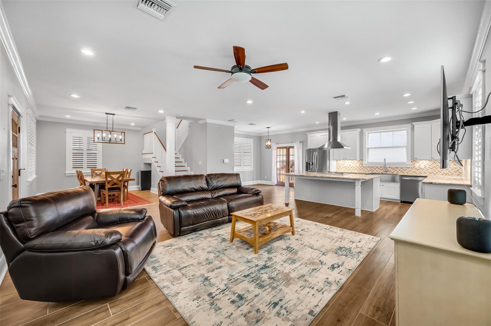 Image 7 of 29 For 319 Giddens Avenue