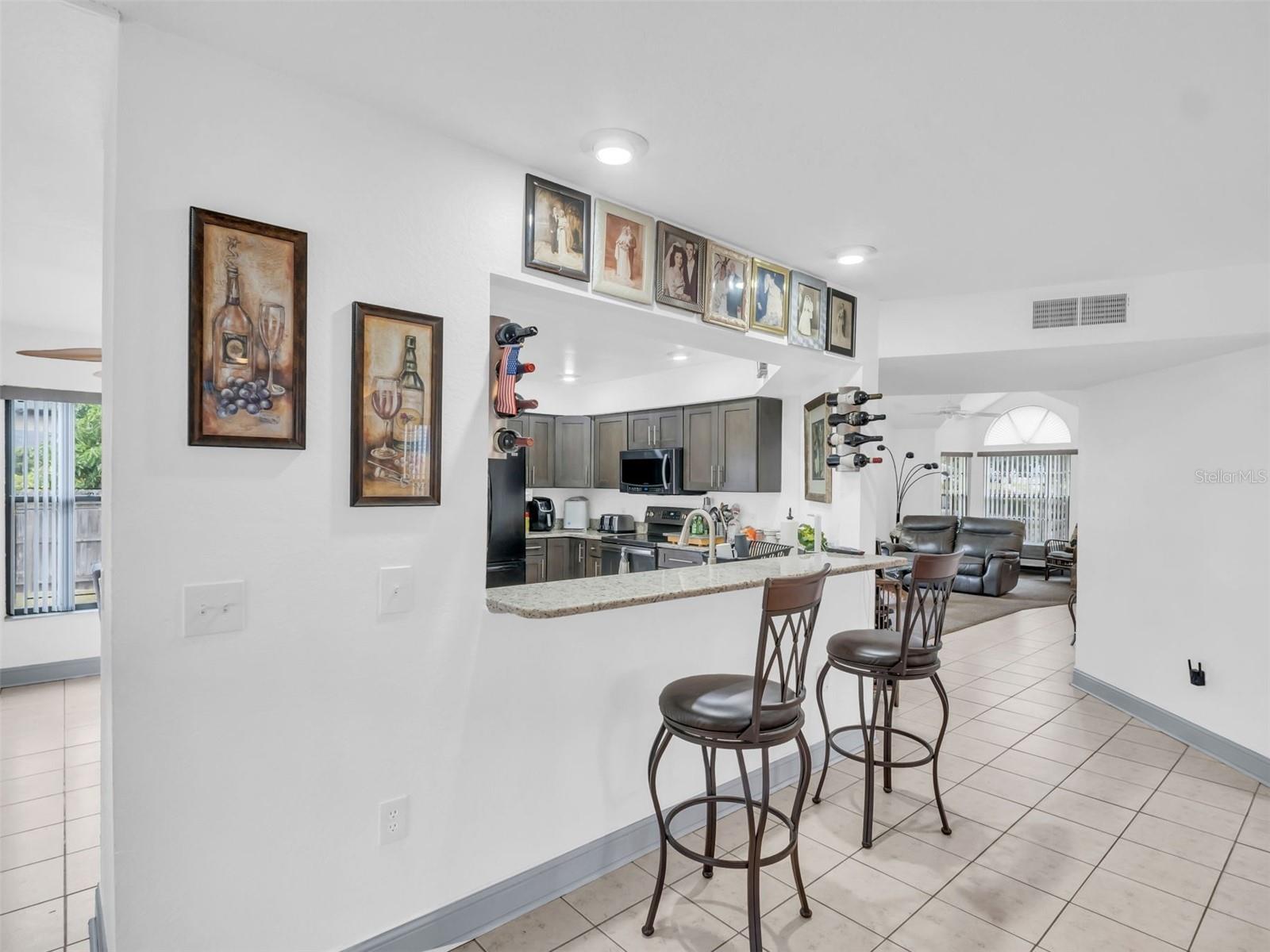 Image 13 of 61 For 3177 Montrose Place