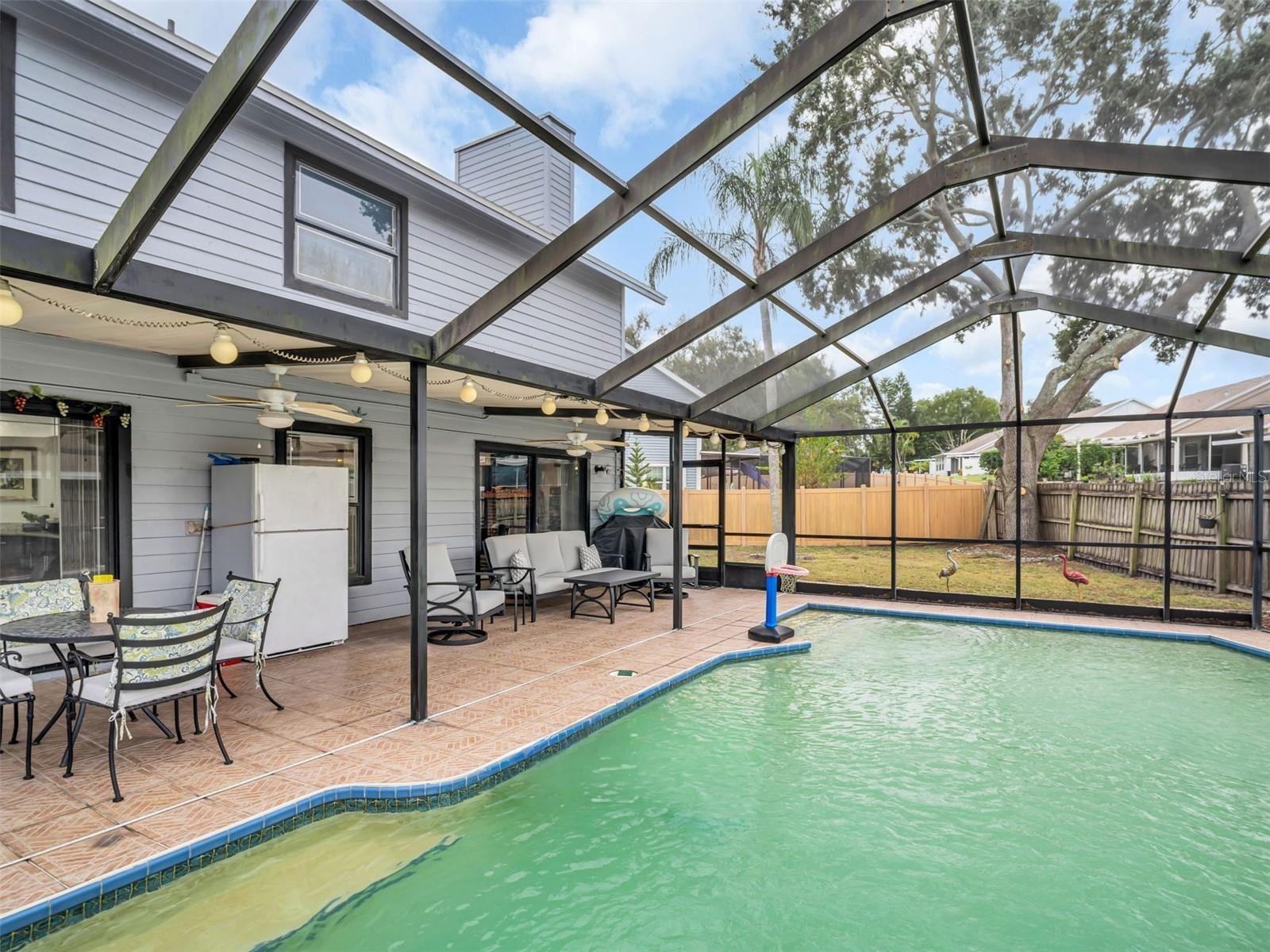 Image 2 of 61 For 3177 Montrose Place