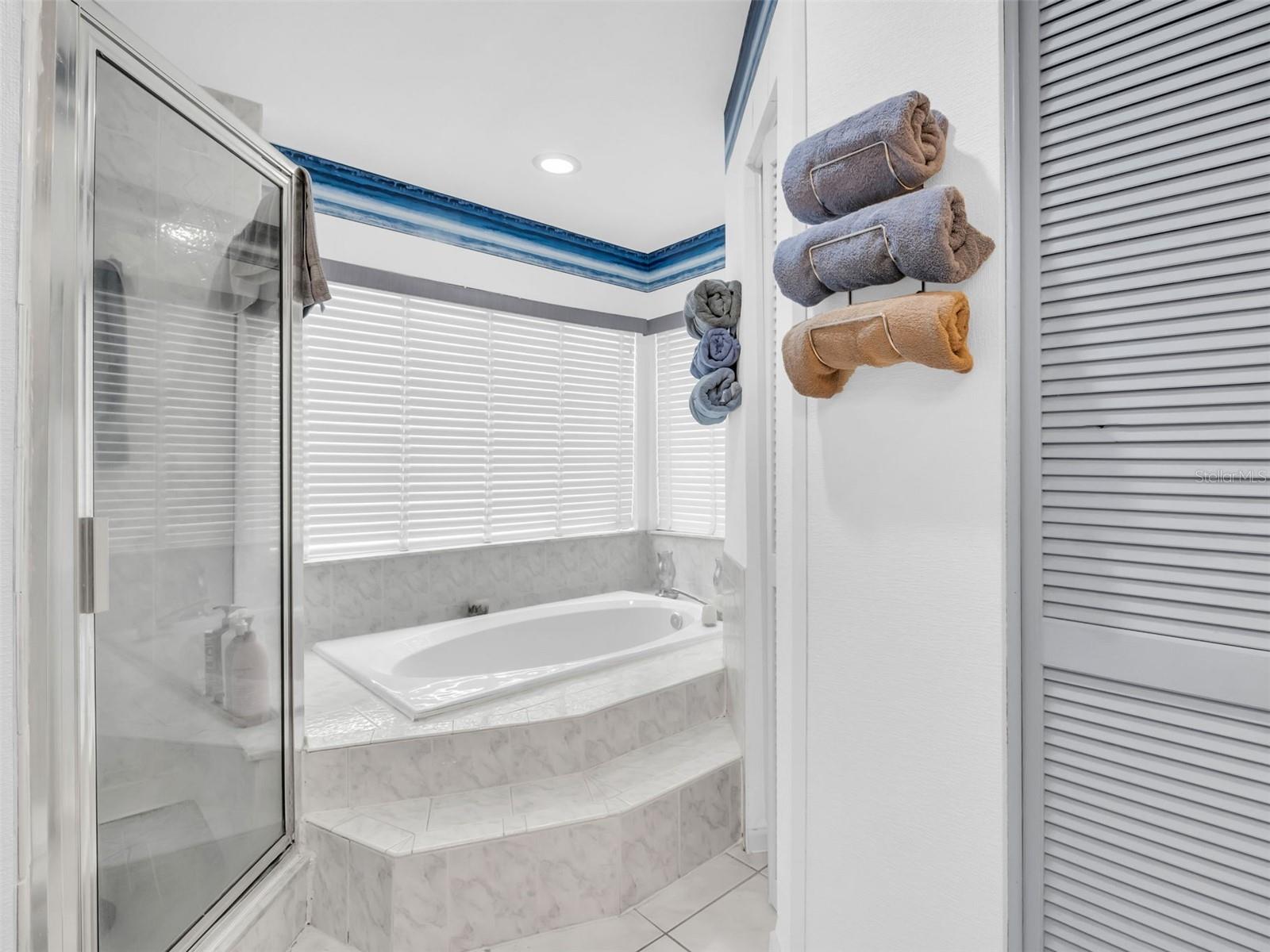 Image 33 of 61 For 3177 Montrose Place