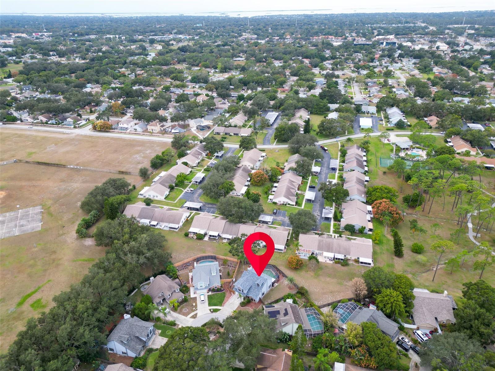 Image 52 of 61 For 3177 Montrose Place