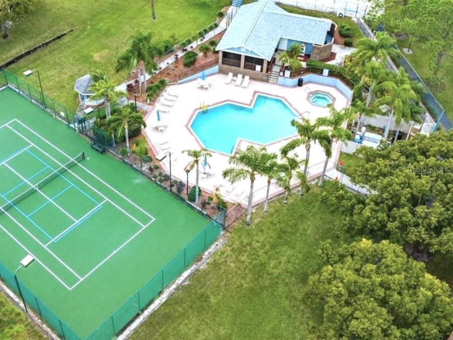 Image 59 of 61 For 3177 Montrose Place