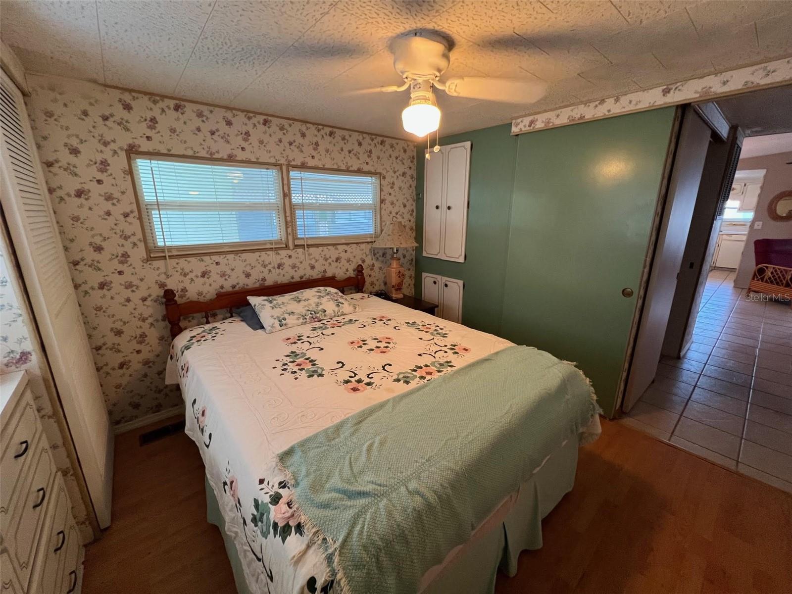 Listing photo id 13 for 29250 Us Highway 19 N 301