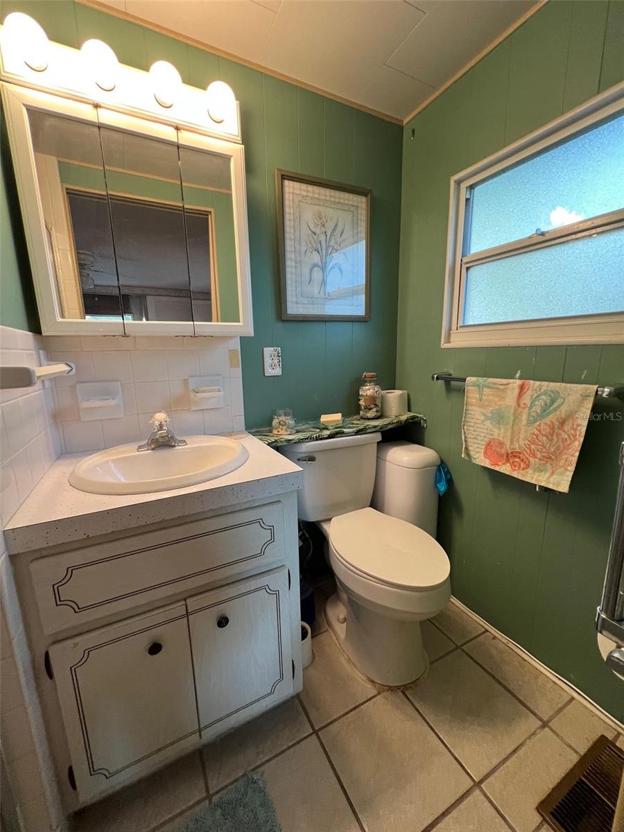 Listing photo id 17 for 29250 Us Highway 19 N 301