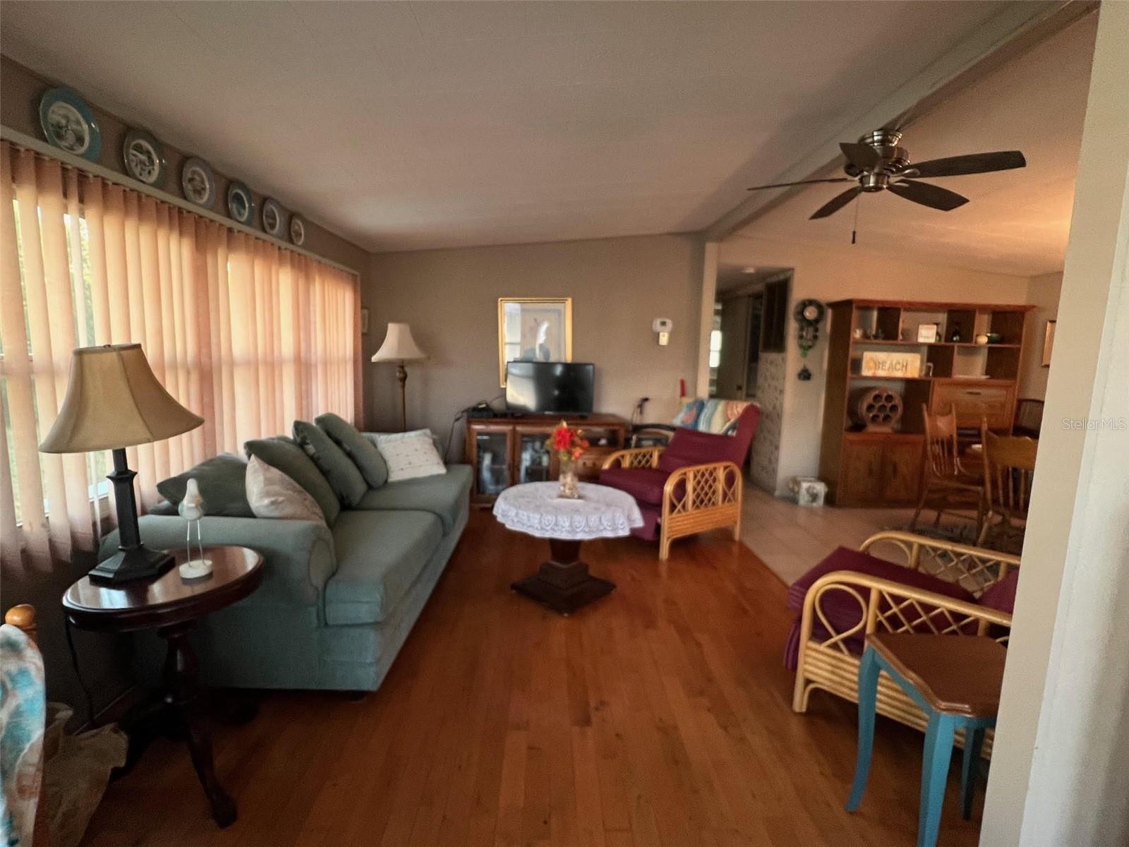 Listing photo id 7 for 29250 Us Highway 19 N 301